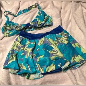 NWOT Vintage Beach Native 2-Piece Halter Bikini Top with Skirt Full Back Bottom